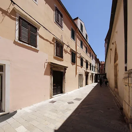 Πανσιόν Idassa Atrium Ζαντάρ