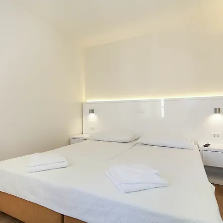 Πανσιόν Idassa Atrium